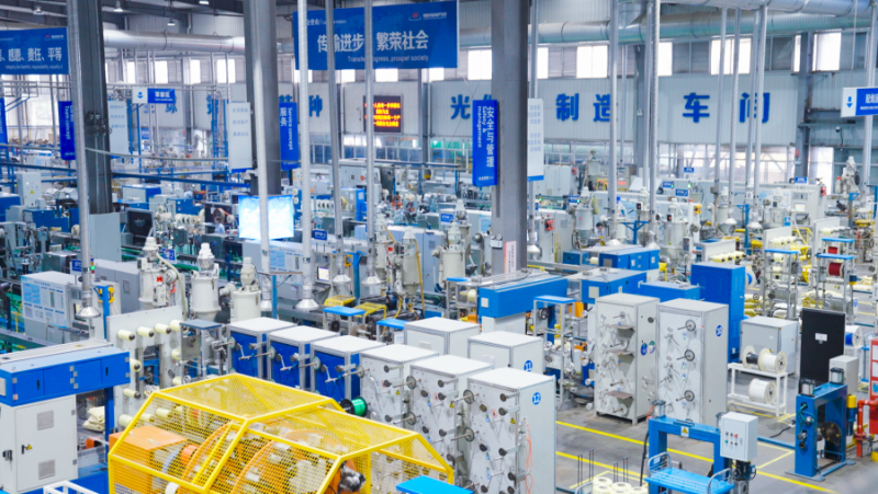 亨通光电斩获工信部“卓越级智能工厂”殊荣，引领电子制造智能化新标杆